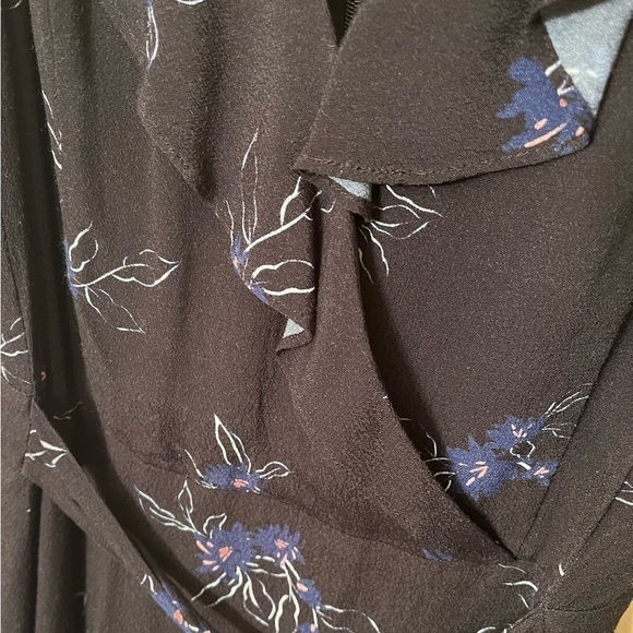 Parker Dresses & Skirts - Parker Black Floral Dress With Front Attached Tie Sz 4 NWT